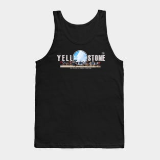 Crowd Watching Old Faithful Geyser Erupt, Yellowstone National Park - dark Tank Top